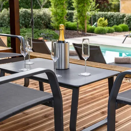 Panzió Maison De 4*